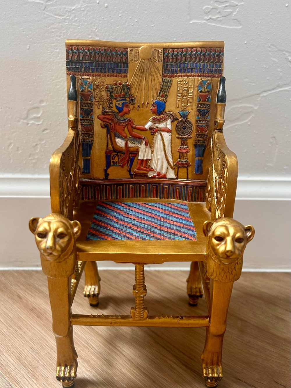 Vintage 2001 Summit Collection King Tutankhamun Golden Throne Statue